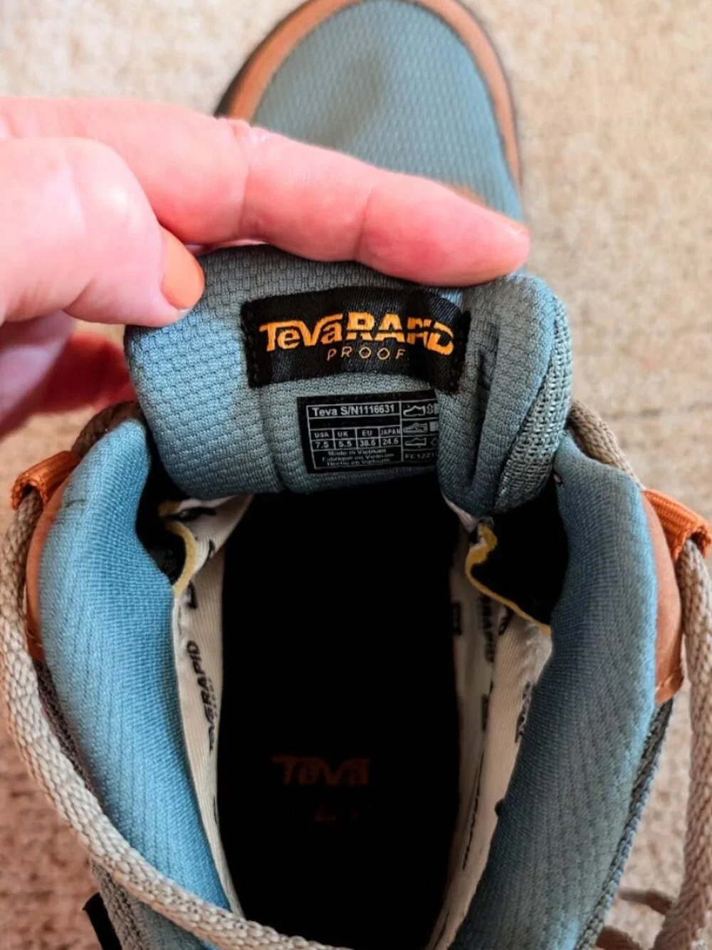 Teva | Ridgeview Mid RP Hiking Boots - Women in Tan/Trooper Size 7.5